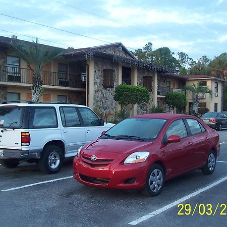 Gator Inn Kissimmee Bagian luar foto